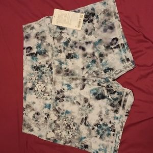NWT Lululemon Align HR Short 6"
